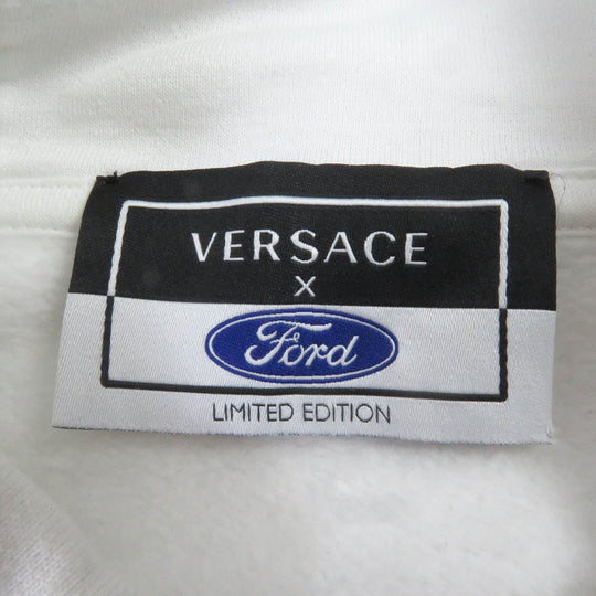 VERSACE Hoodie A83905 Main: 100% cotton, Part: 90% cotton, Part: 10% polyurethane, Embroidery: 96% polyester, 4% other fibers white mens S Used Authentic