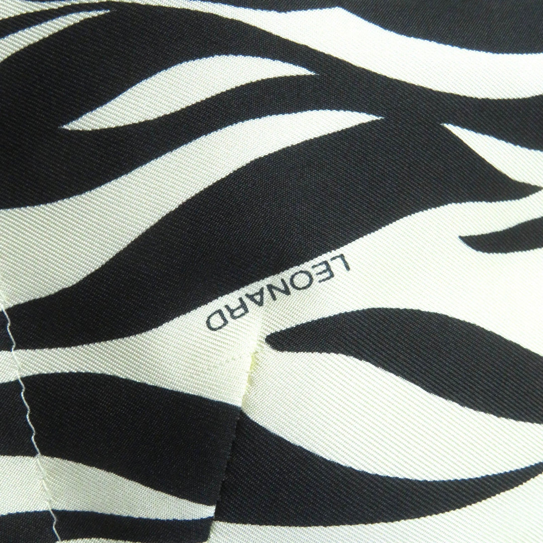 LEONARD FASHION setup Outer: 100% silk, Outer: 100% wool, Lining: 100% cupra, Filling: 100% polyester, Outer: 60% wool Ivory black Women (Top)13AR, (Bottom) 70 Used Authentic