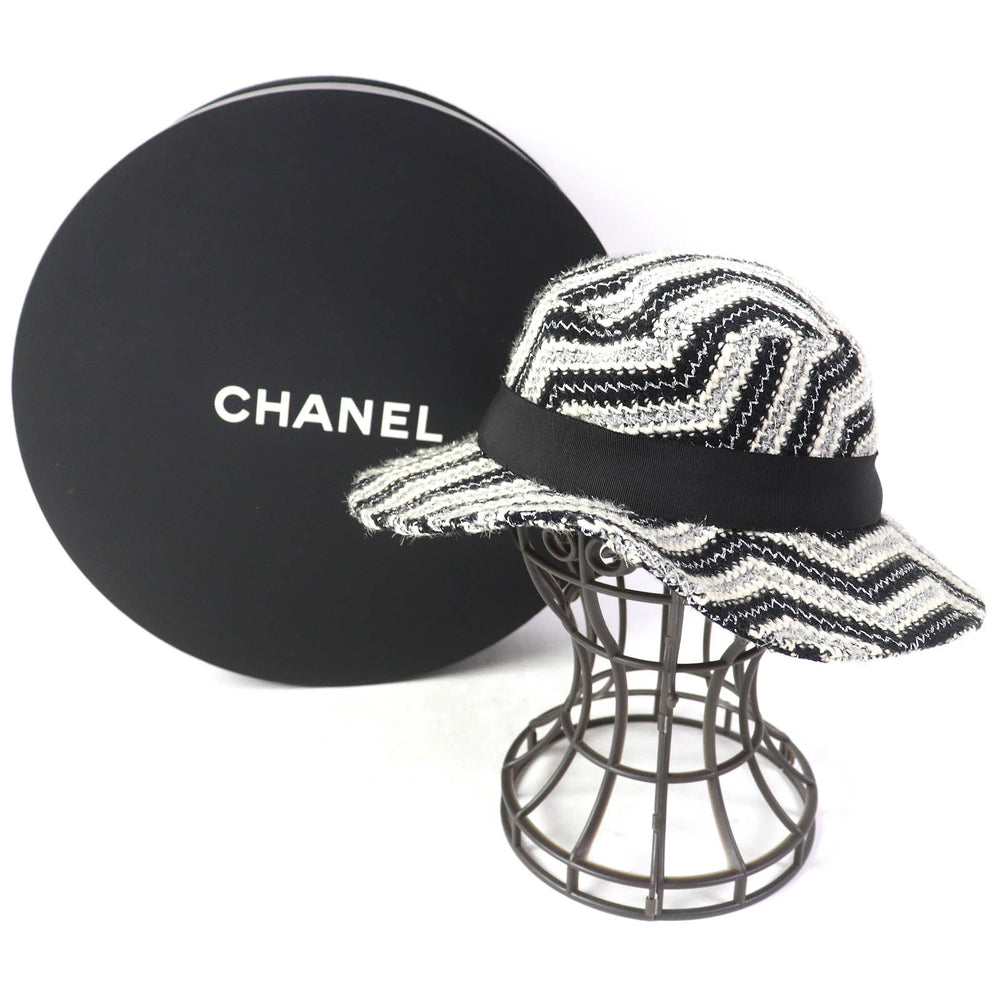 CHANEL hat 47% wool, 42% acrylic, 10% other, 1% cupra Black White Silver Women 57 Used Authentic