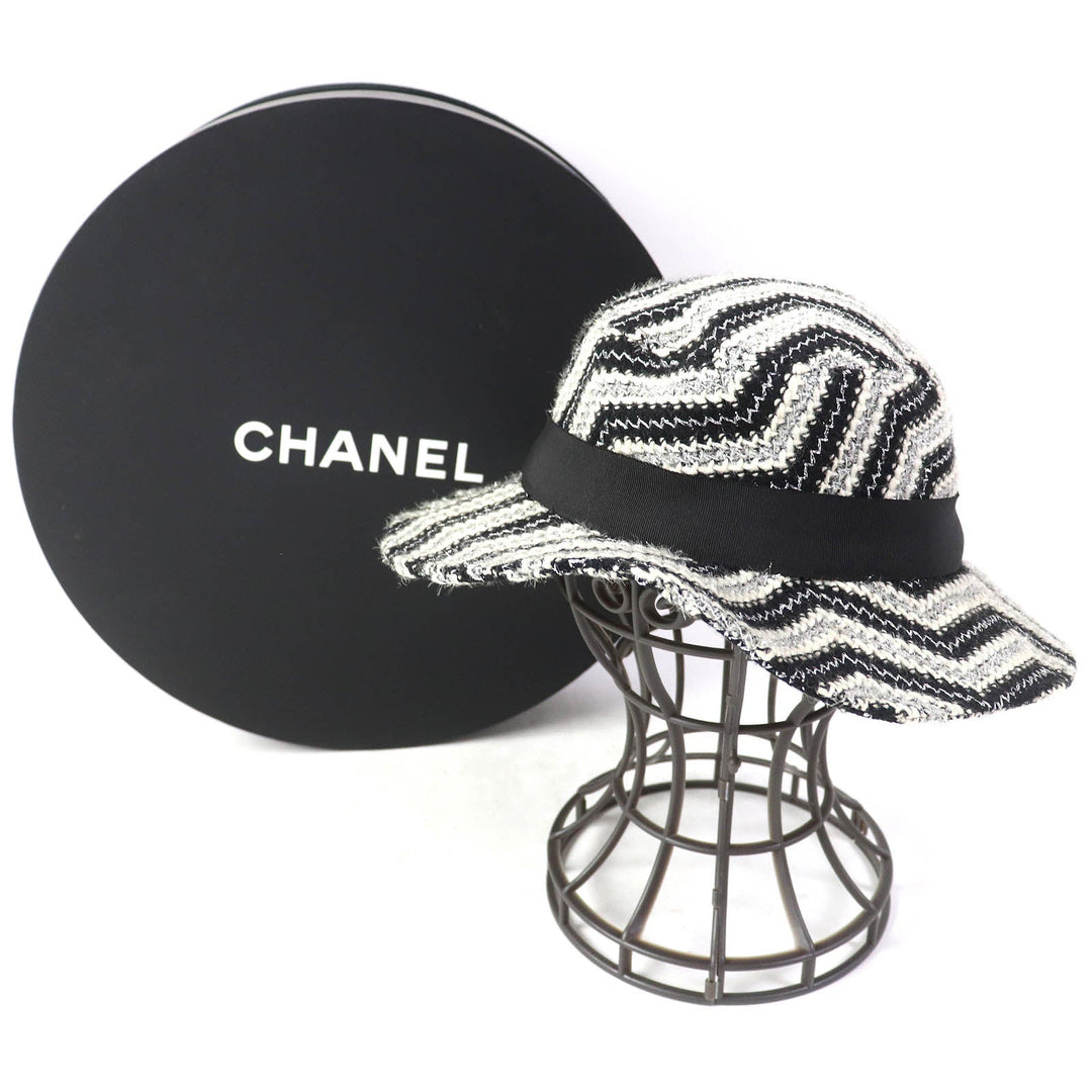 CHANEL hat 47% wool, 42% acrylic, 10% other, 1% cupra Black White Silver Women 57 Used Authentic