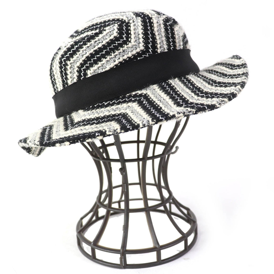 CHANEL hat 47% wool, 42% acrylic, 10% other, 1% cupra Black White Silver Women 57 Used Authentic