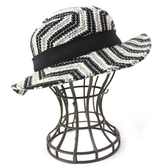 CHANEL hat 47% wool, 42% acrylic, 10% other, 1% cupra Black White Silver Women 57 Used Authentic