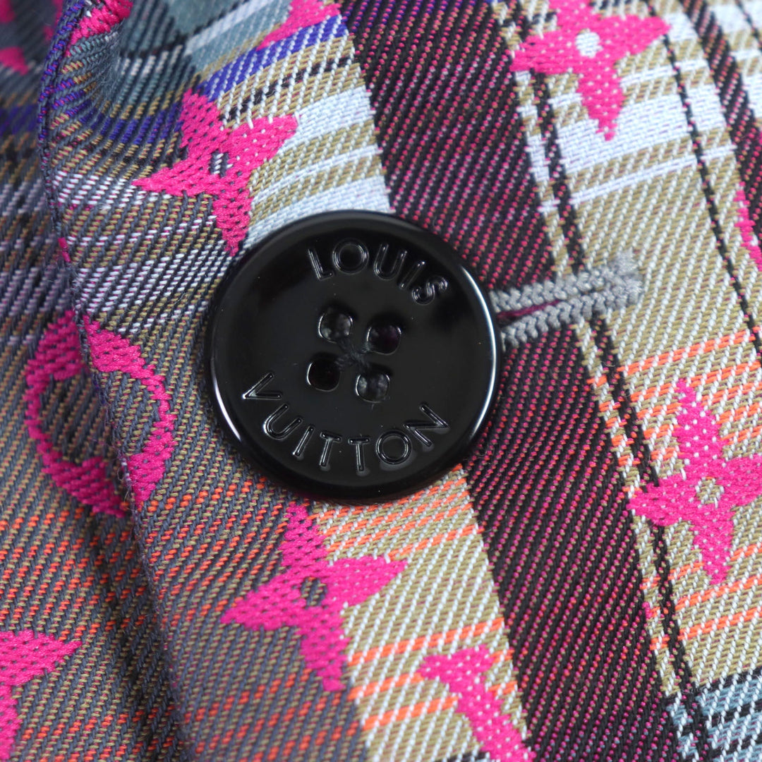 LOUIS VUITTON Chester coat Outer: 65% Rain Wool, 35% Polyester Lining: 30% Cupra, 27% Acetate, 24% Rayon, 19% Cotton Pink multi mens 48 Used Authentic