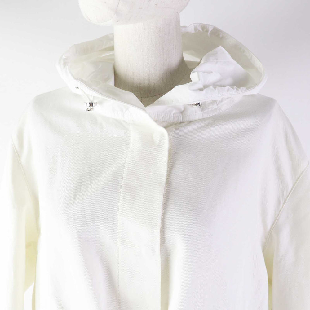 MONCLER Other outerwear Outer: 74% cotton, Outer: 26% linen, Hood lining: 100% nylon Hood: 100% nylon white GOLDFIFLED Women ‚O Used Authentic