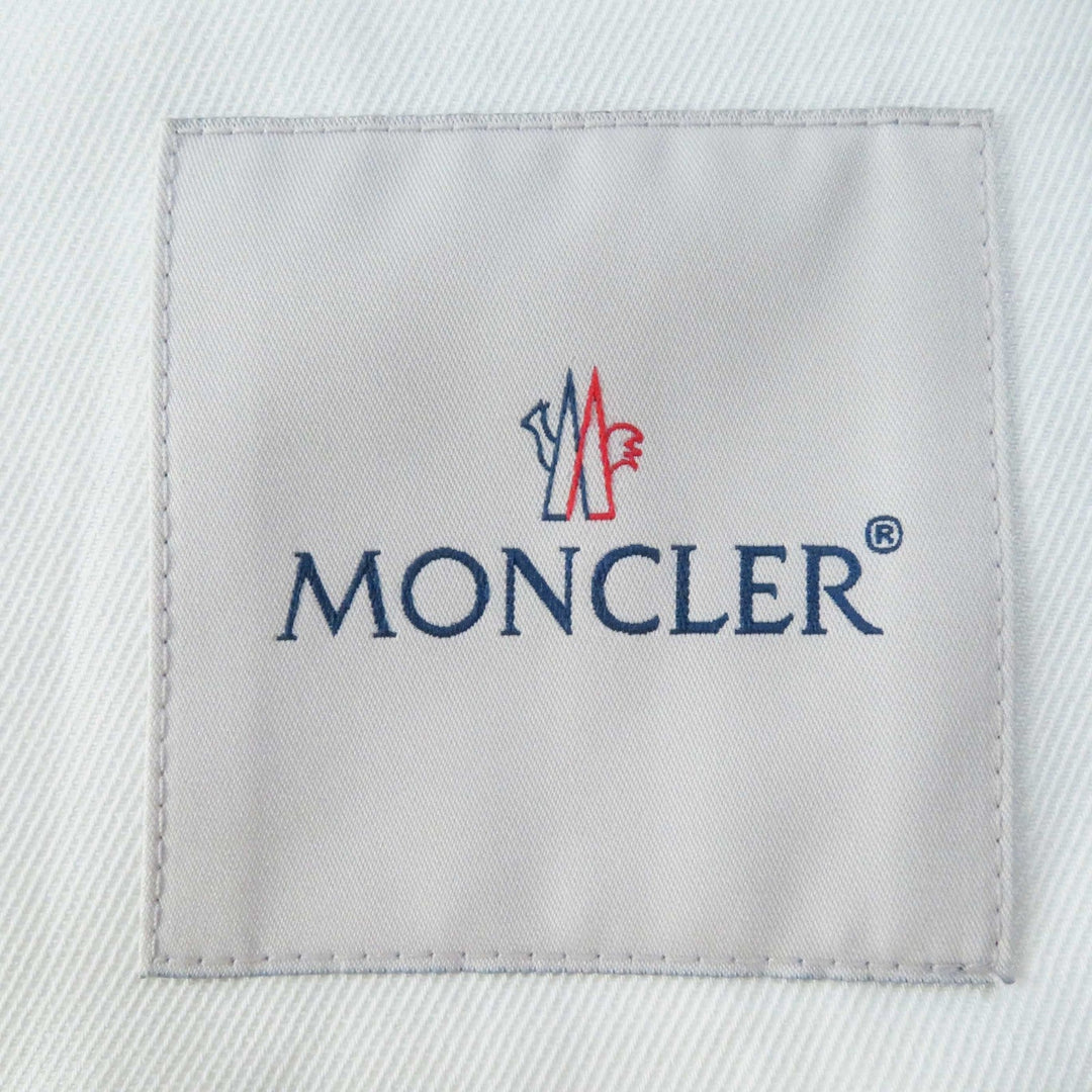 MONCLER Other outerwear Outer: 74% cotton, Outer: 26% linen, Hood lining: 100% nylon Hood: 100% nylon white GOLDFIFLED Women ‚O Used Authentic