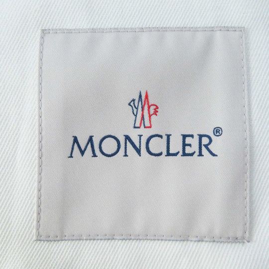 MONCLER Other outerwear Outer: 74% cotton, Outer: 26% linen, Hood lining: 100% nylon Hood: 100% nylon white GOLDFIFLED Women ‚O Used Authentic