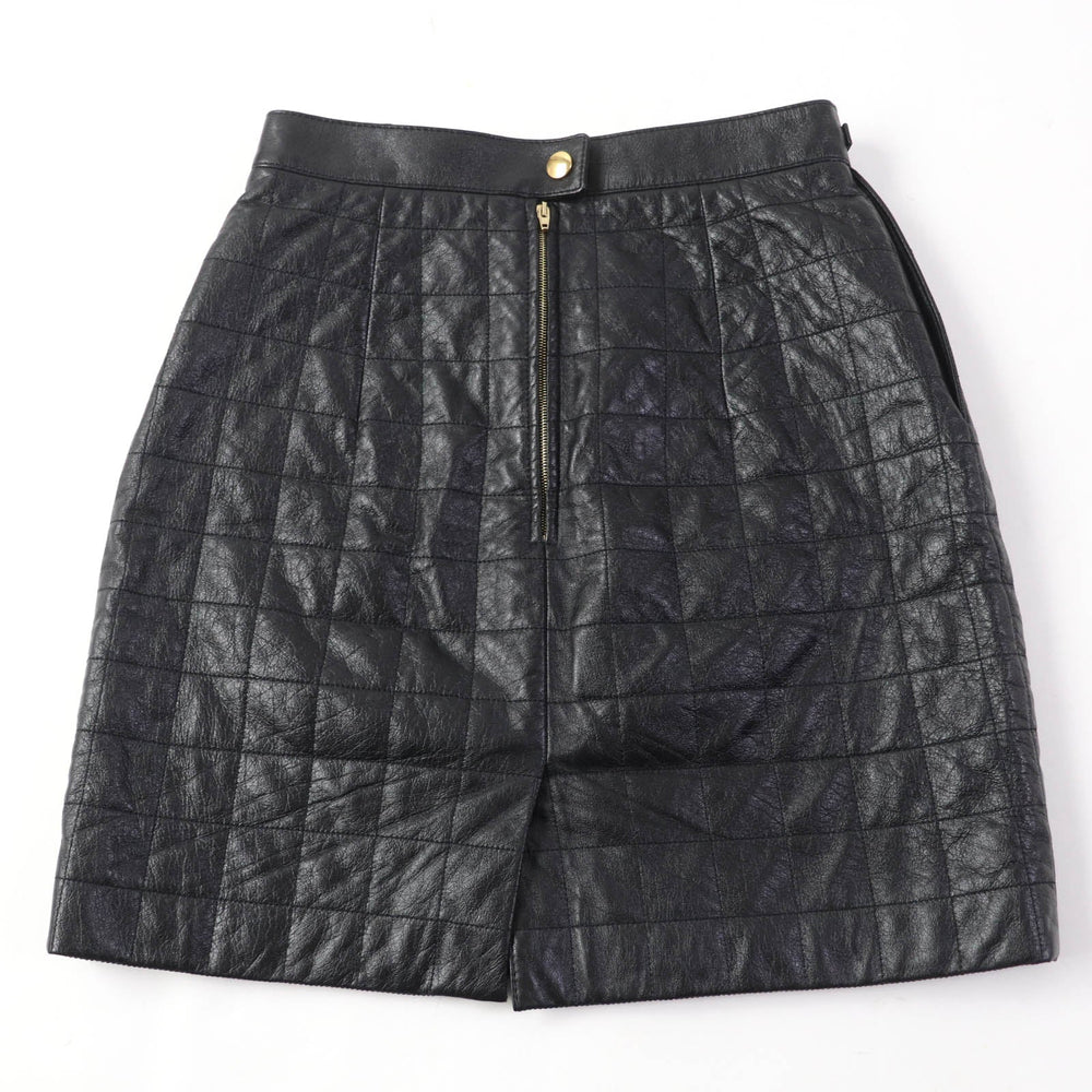 CELINE Mini skirt 2H251978E Main: Lamb leather Lining: 100% silk Pocket lining: 100% cotton Filling: 100% polyester Embroidery: 100% polyester black Women 36 Used Authentic