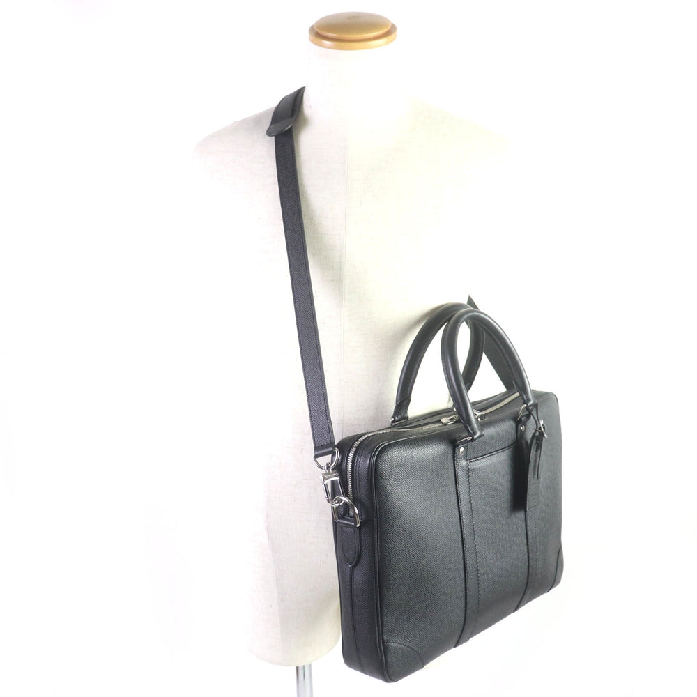 LOUIS VUITTON Briefcase M30975 Taiga Leather black Taiga Porte Documan Voyagej mens Used Authentic