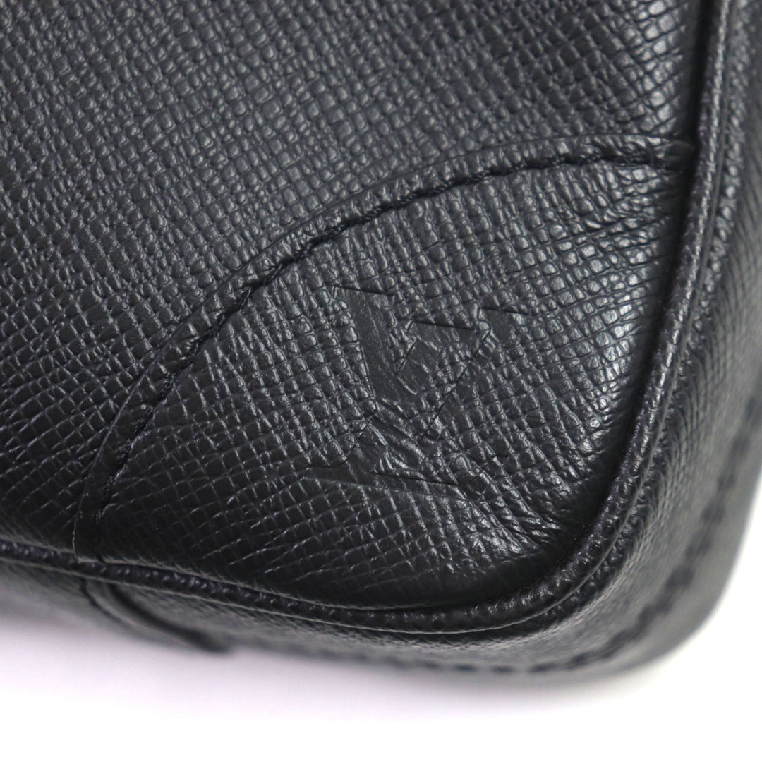 LOUIS VUITTON Briefcase M30975 Taiga Leather black Taiga Porte Documan Voyagej mens Used Authentic