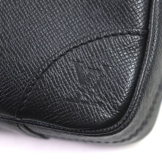 LOUIS VUITTON Briefcase M30975 Taiga Leather black Taiga Porte Documan Voyagej mens Used Authentic