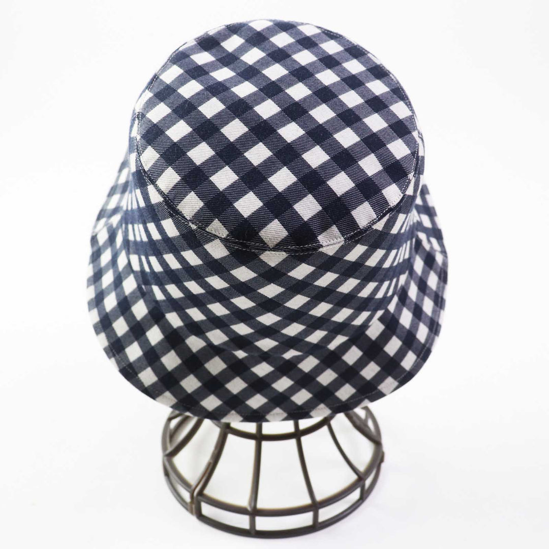 Christian Dior hat 22VIC923I130 Main: 49% polyester, Main: 46% cotton, Main: 5% polyurethane, Lining: 49% polyester, Lining: 46% cotton, : 5% polyurethane Navy white D-LITTLE VICHY REVERSIBLE Women 57 Used Authentic