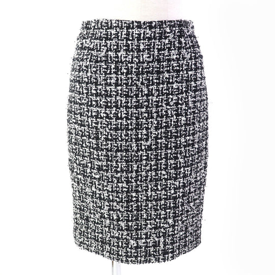 CHANEL Tight Skirt P35515 Outer material: 56% nylon, 22% wool, 9% cotton, 7% polyester, 4% rayon, 2% acrylic, lining: 100% silk Black White Women 36 Used Authentic