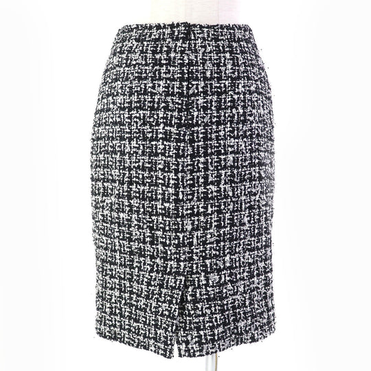 CHANEL Tight Skirt P35515 Outer material: 56% nylon, 22% wool, 9% cotton, 7% polyester, 4% rayon, 2% acrylic, lining: 100% silk Black White Women 36 Used Authentic
