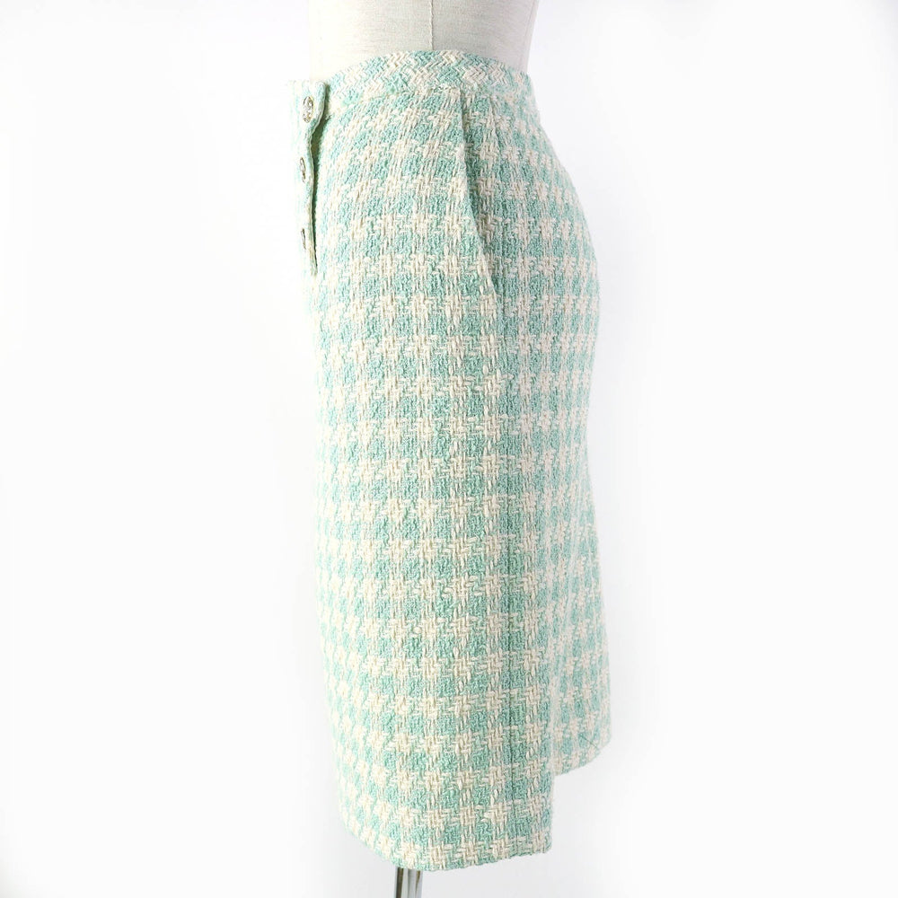 CHANEL Tight Skirt P74860 Outer: 100% cotton, Lining: 100% silk Mint green Ivory type Women 38 Used Authentic