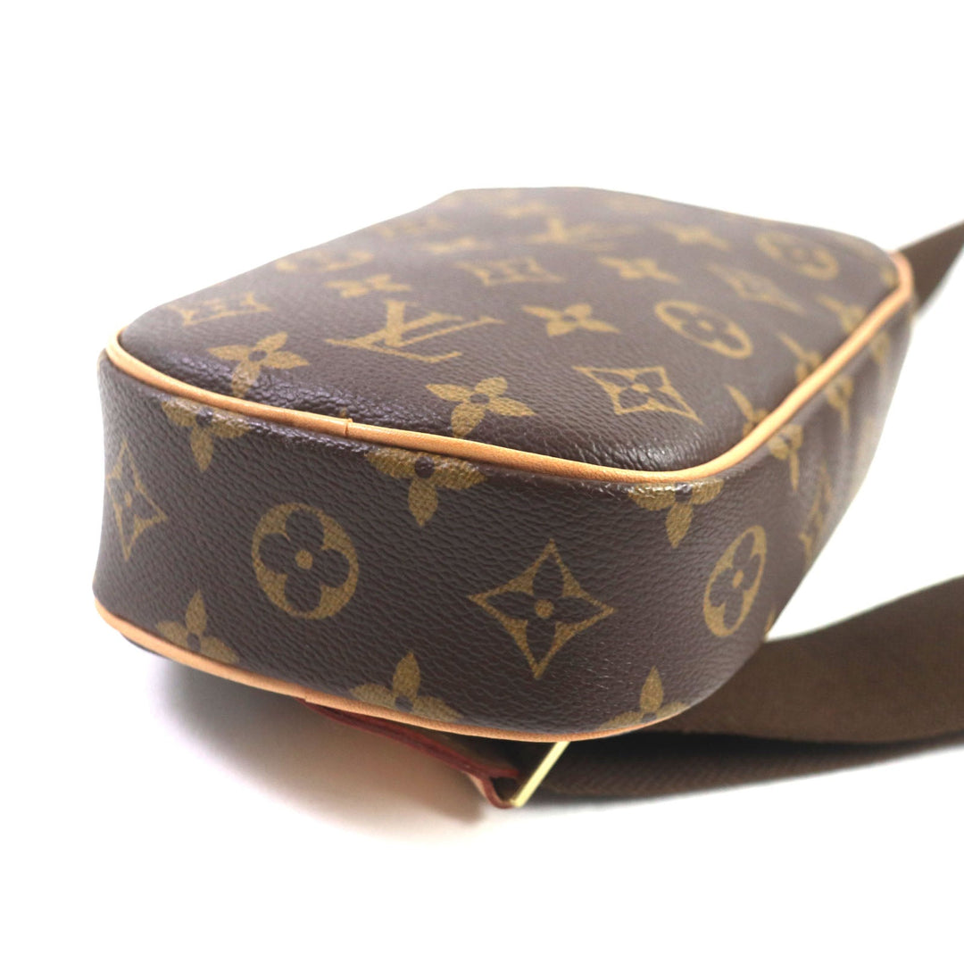 LOUIS VUITTON Sling bag M51870 Monogram canvas Brown Monogram Pochette Gange mens Used Authentic