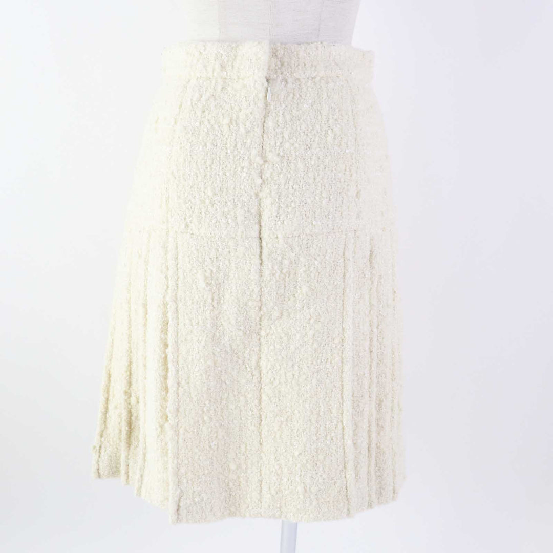 CHANEL Tweed skirt P59644 Outer: 88% wool, Outer: 7% polyamide (nylon), Outer: 5% silk, Lining: 100% silk, Part: 100% cotton Ivory Women 36 Used Authentic