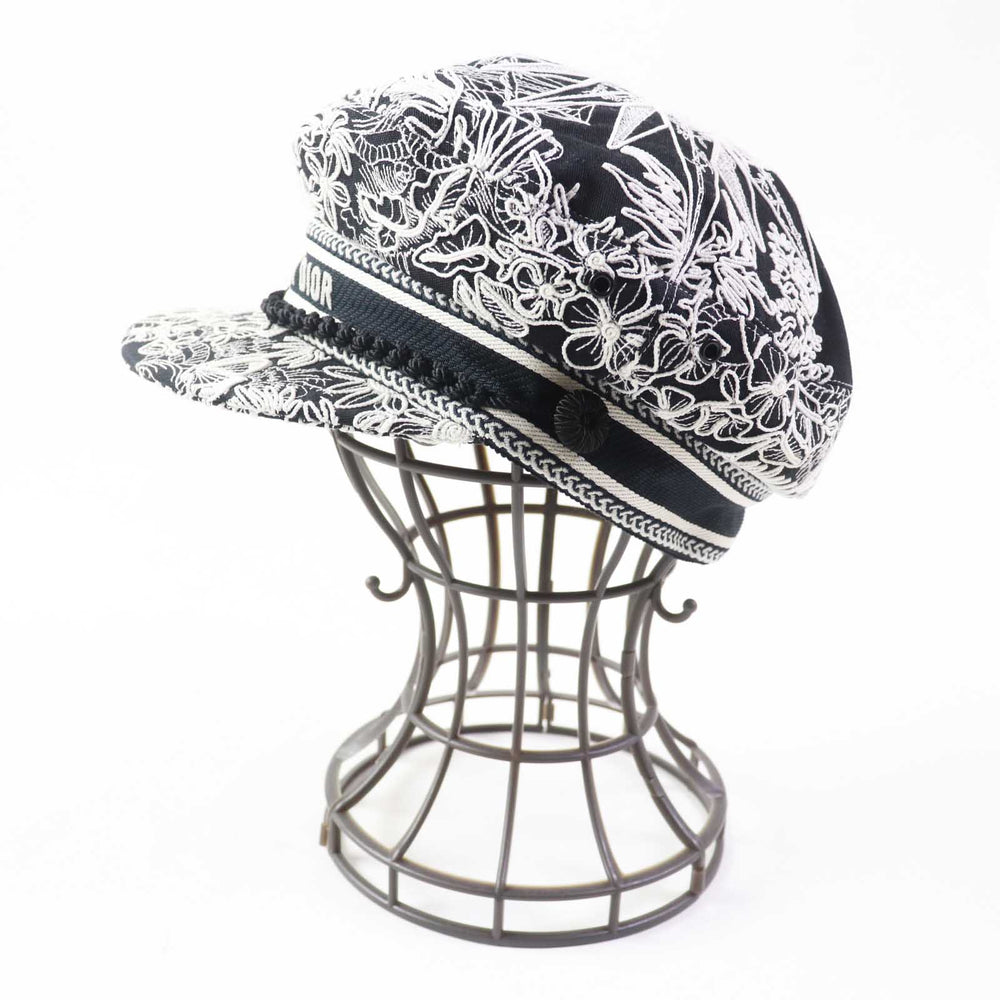 Christian Dior Casquette 31REV920X131 Outer: 100% cotton, Lining: 100% cotton, Part: 50% rayon, Part: 50% cotton, Trimming: 100% polyester, Accessory: 100% rayon, Embroidery: 60% nylon, 20% polyester, 20% polypropylene Black White Women 58 Used Authentic