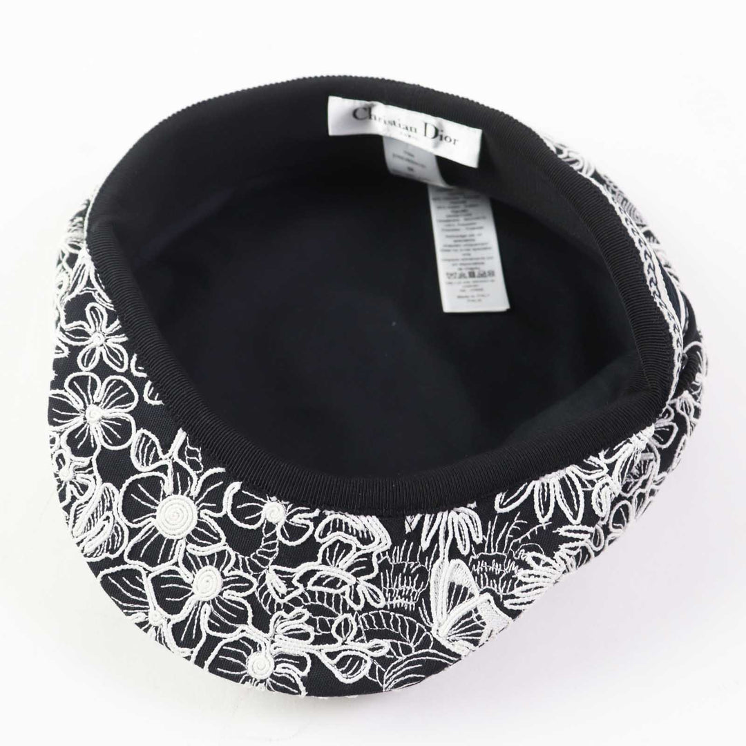 Christian Dior Casquette 31REV920X131 Outer: 100% cotton, Lining: 100% cotton, Part: 50% rayon, Part: 50% cotton, Trimming: 100% polyester, Accessory: 100% rayon, Embroidery: 60% nylon, 20% polyester, 20% polypropylene Black White Women 58 Used Authentic