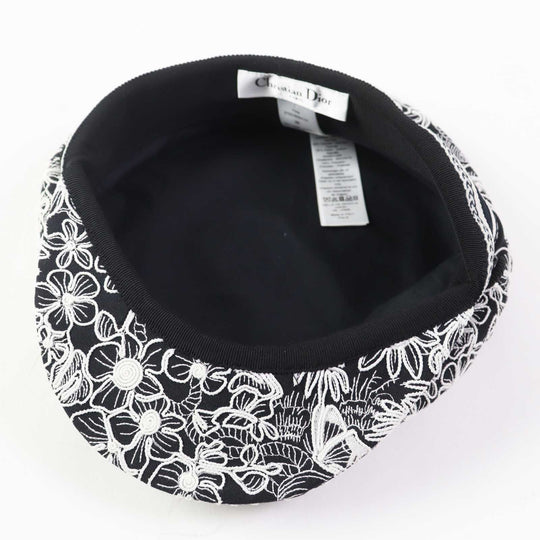 Christian Dior Casquette 31REV920X131 Outer: 100% cotton, Lining: 100% cotton, Part: 50% rayon, Part: 50% cotton, Trimming: 100% polyester, Accessory: 100% rayon, Embroidery: 60% nylon, 20% polyester, 20% polypropylene Black White Women 58 Used Authentic