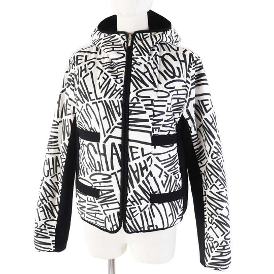 CHANEL Down jacket P70625 Outer: 100% polyester, Filling: 85% down, Filling: 15% polyester, Other: 76% polyamide, 24% polyurethane, Other: 100% polyester Black White/Black Women 36 Used Authentic