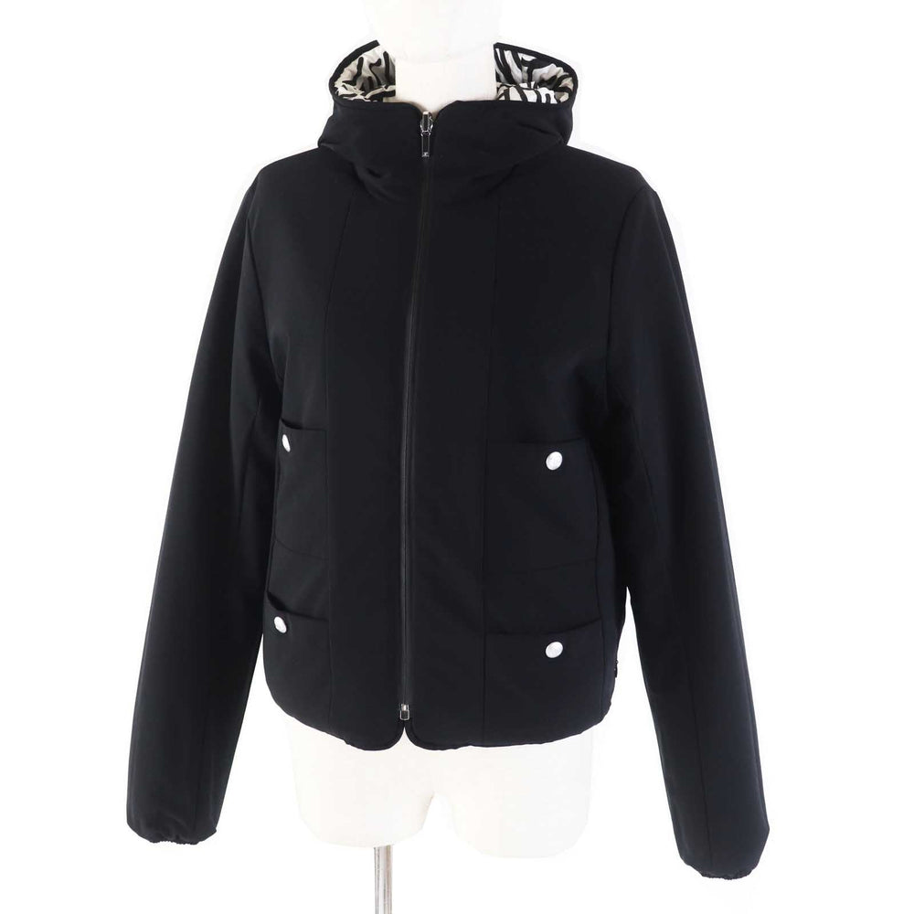 CHANEL Down jacket P70625 Outer: 100% polyester, Filling: 85% down, Filling: 15% polyester, Other: 76% polyamide, 24% polyurethane, Other: 100% polyester Black White/Black Women 36 Used Authentic