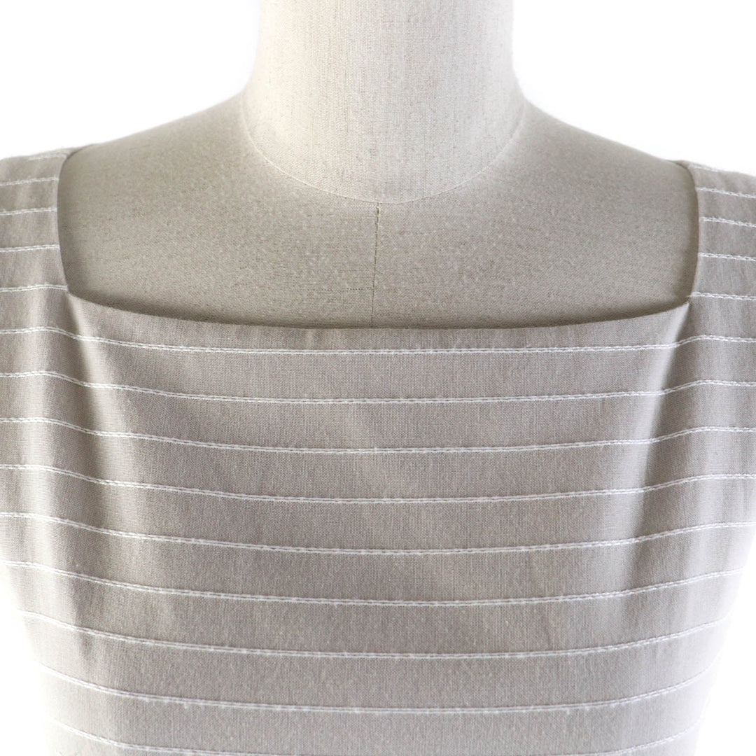 FOXEY one piece 42069 Outer: 54% cotton, Outer: 46% polyester, Lining: 100% cupra, Part: 100% rayon, Part: 100% cotton Beige white Women 38 Used Authentic