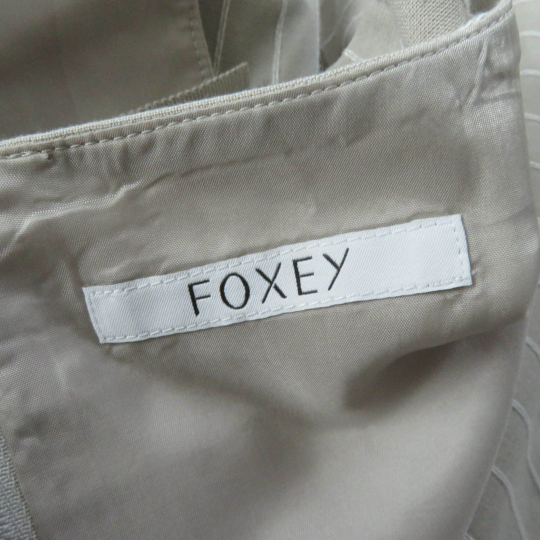 FOXEY one piece 42069 Outer: 54% cotton, Outer: 46% polyester, Lining: 100% cupra, Part: 100% rayon, Part: 100% cotton Beige white Women 38 Used Authentic