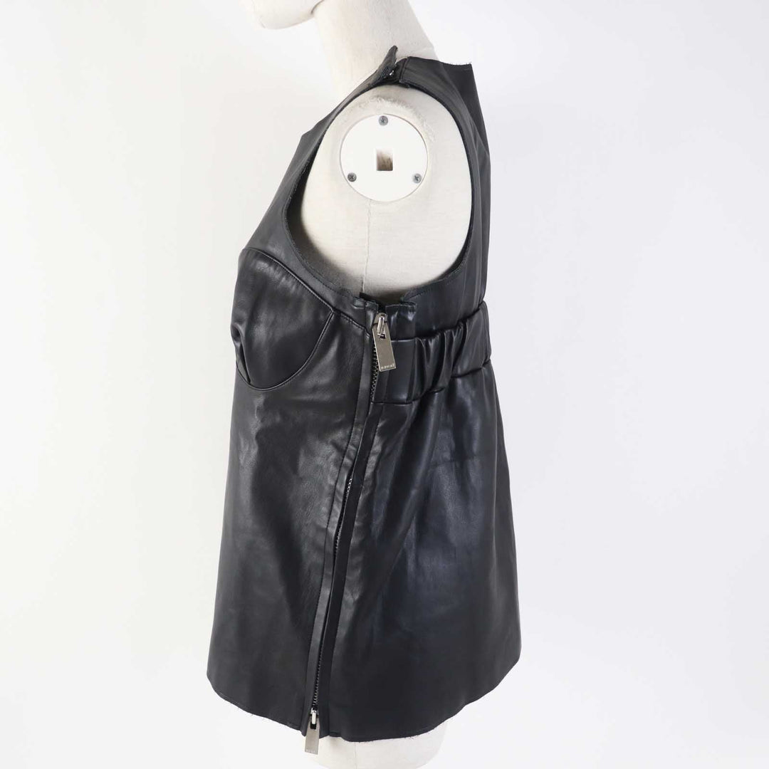 Sacai Vest 23-06497 Main: Synthetic leather (polyurethane coating) Lining: 100% cupra black 2