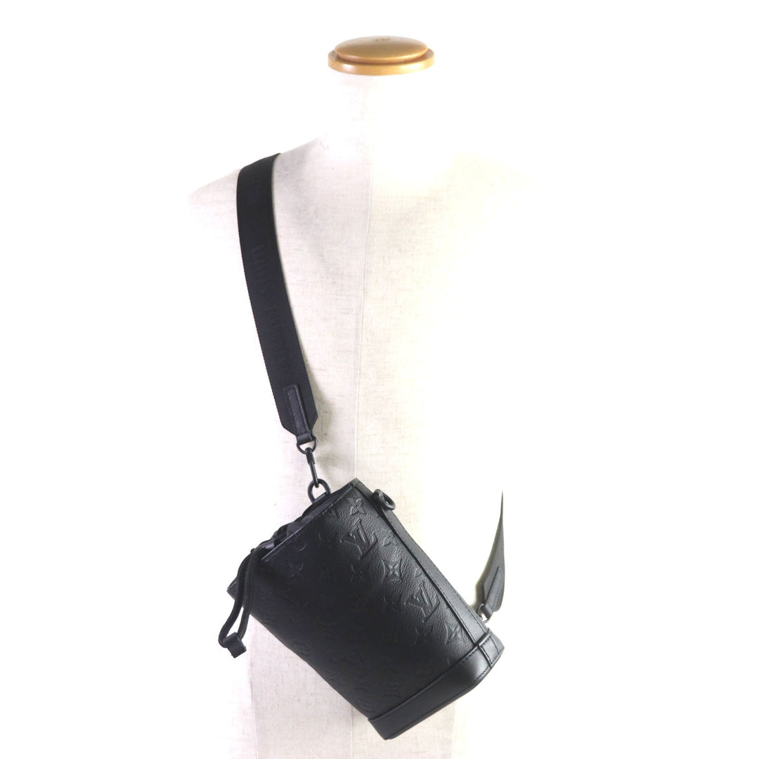 LOUIS VUITTON Shoulder Bag M82248 Calf leather black Monogram shadow noe sling mens Used Authentic