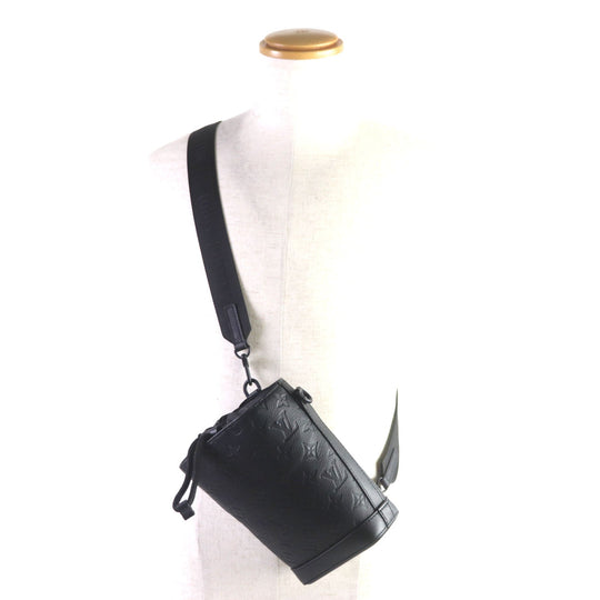 LOUIS VUITTON Shoulder Bag M82248 Calf leather black Monogram shadow noe sling mens Used Authentic