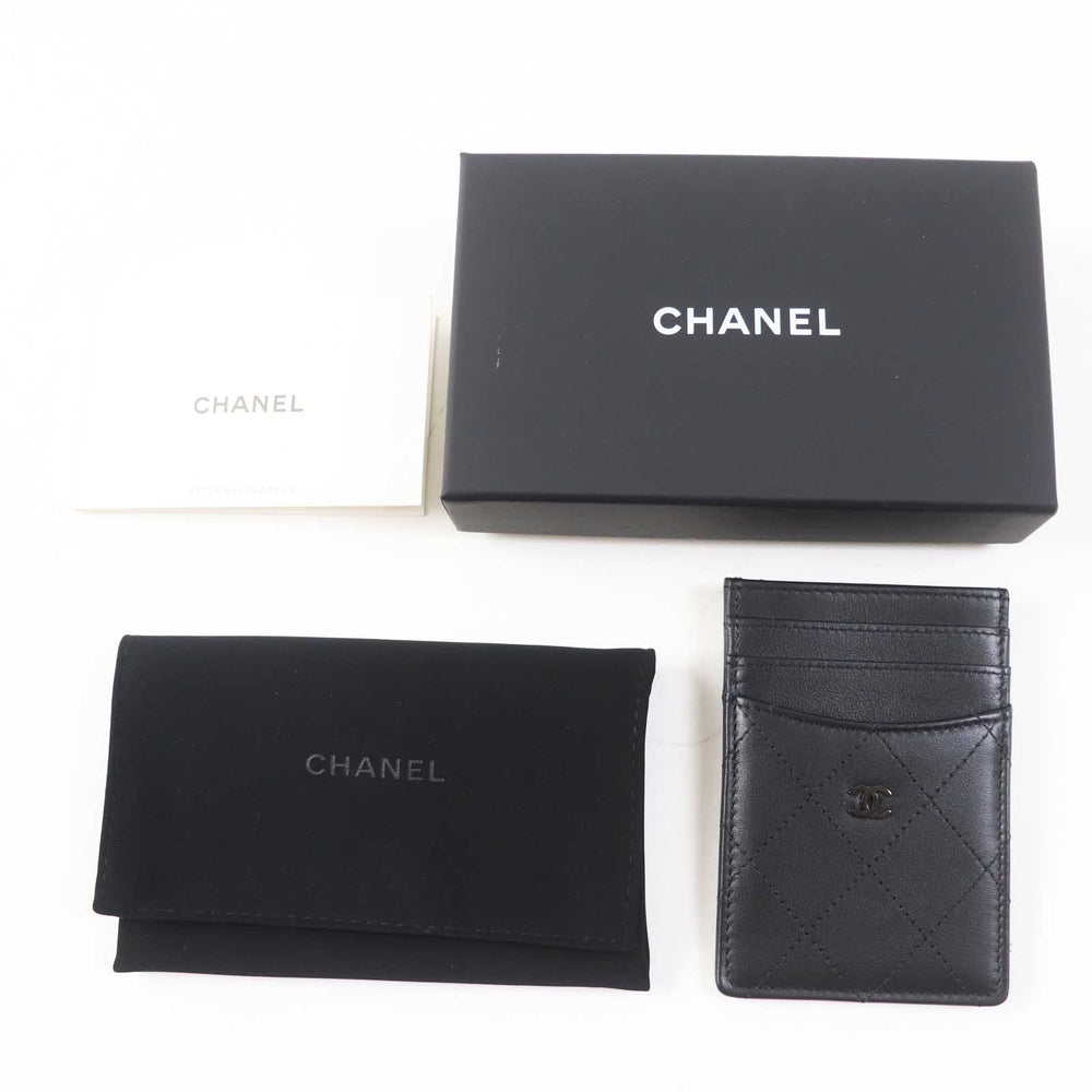 CHANEL Card Case AP3595 Main: Lamb leather black Matrasse Women Used Authentic