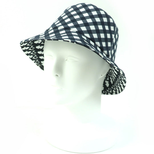 Christian Dior hat 22VIC923I130 Main: 49% polyester, Main: 46% cotton, Main: 5% polyurethane, Lining: 49% polyester, Lining: 46% cotton: 5% polyurethane Navy Ivory Women 56 Used Authentic