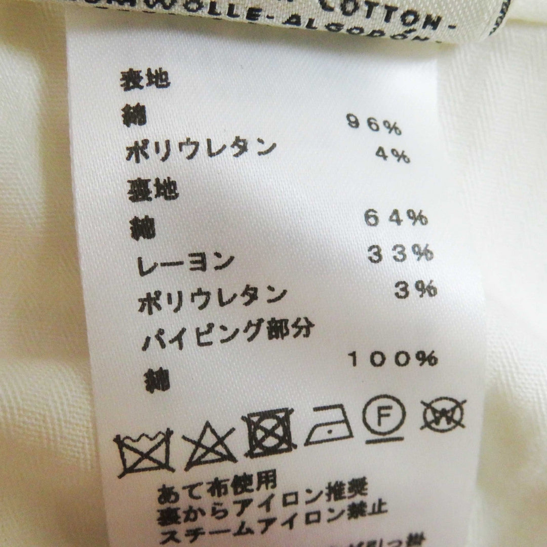HERMES Shorts Outer: 96% cotton, Outer: 4% polyurethane, Lining: 64% cotton, Lining: 33% rayon, Lining: 3% polyurethane, Piping: 100% cotton white Women 36 Used Authentic