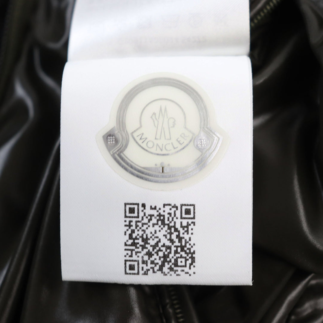 MONCLER Down jacket 1A00044 Part: 100% cotton, Part: 100% wool, Lining: 100% nylon, Part: 100% nylon, Part: 100% nylon, Part: 100% nylon Filling: 90% down, 10% feather khaki AVEILLAN mens 2 Used Authentic
