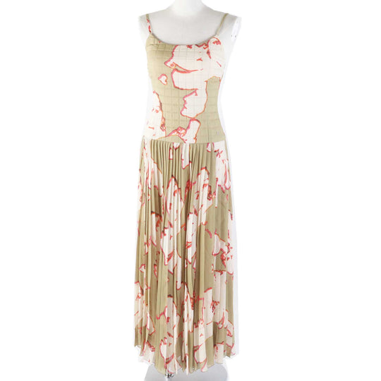 CHANEL one piece 00S P15722 Outer: 100% silk, Lining: 100% silk Khaki beige type Gabriel Women 36 Used Authentic