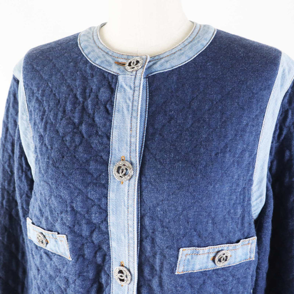 CHANEL No color jacket 20P P63016 Outer material: 82% cotton, Outer material: 15% viscose (rayon), Outer material: 3% polyester, Part: 100% cotton Navy light blue Women 34 Used Authentic