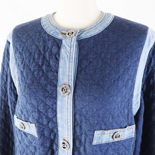CHANEL No color jacket 20P P63016 Outer material: 82% cotton, Outer material: 15% viscose (rayon), Outer material: 3% polyester, Part: 100% cotton Navy light blue Women 34 Used Authentic