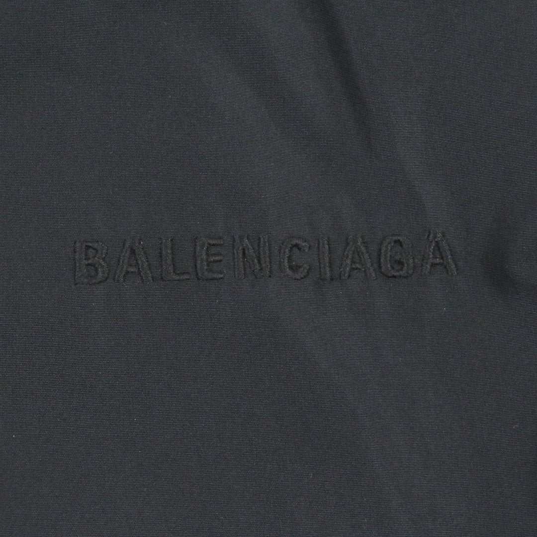 BALENCIAGA Nylon jacket 662984 Outer: 62% nylon, Outer: 38% rayon, Lining: 100% polyester, Part: 50% cotton, Part: 50% rayon, Embroidery: 100% polyester Dark Navy type FREE Back Print Nylon Jacket mens 52 Used Authentic