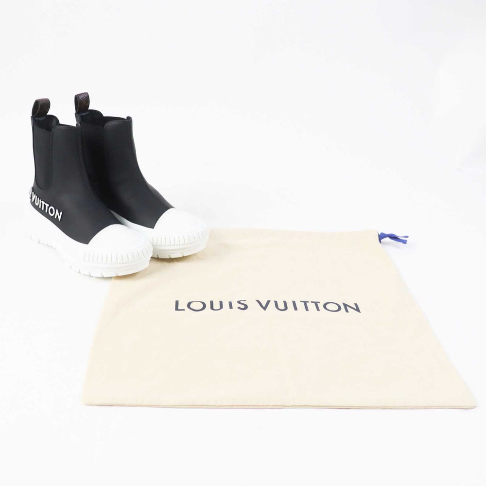 LOUIS VUITTON short boots Part: Leather Black White LV squad line Women 35 Used Authentic