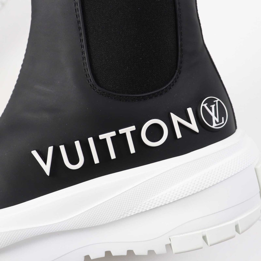 LOUIS VUITTON short boots Part: Leather Black White LV squad line Women 35 Used Authentic