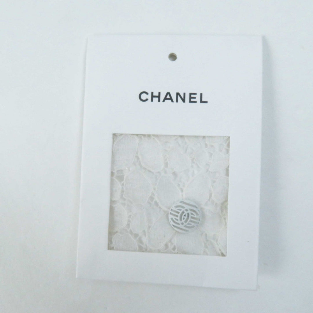 CHANEL blouse P62776 20C Outer: 48% polyamide, Outer: 35% viscose, Outer: 17% elastane, Part: 100% cotton white Women 34 Used Authentic