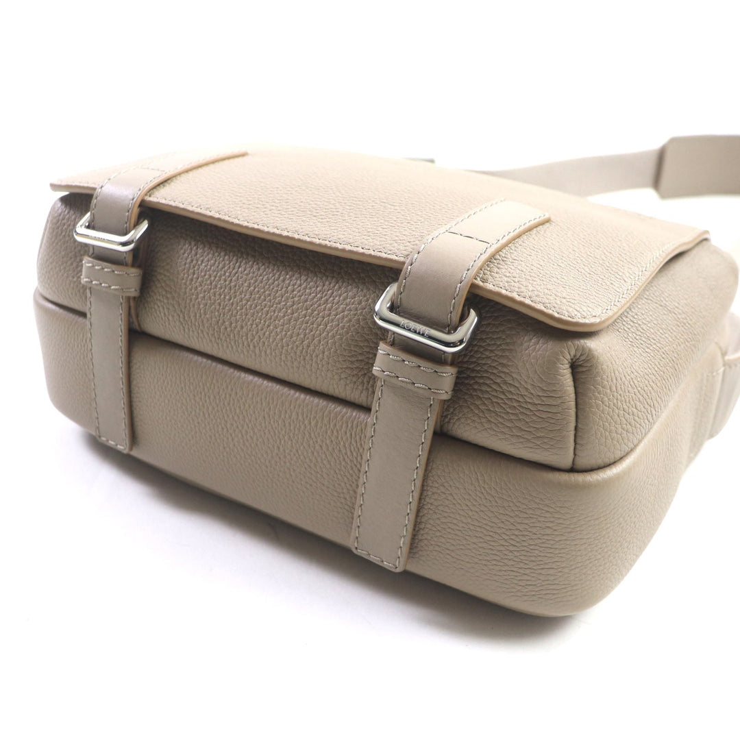 LOEWE Shoulder Bag B553A72X22 Main: Leather sand mens Used Authentic