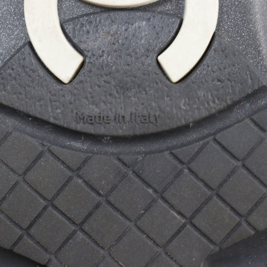 CHANEL Low cut sneakers G26583 Part: suede leather, Part: leather Black Grey mens 41 Used Authentic