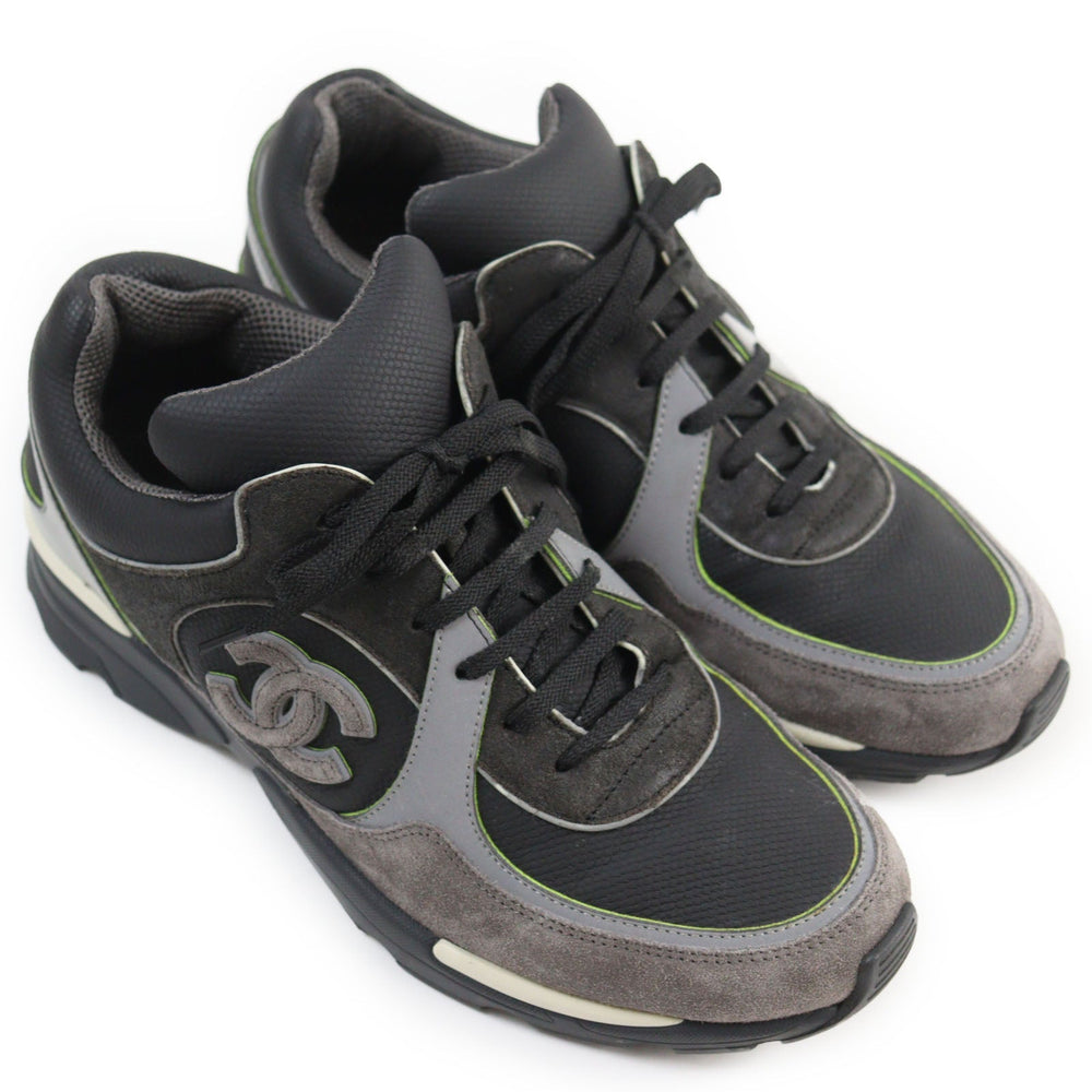 CHANEL Low cut sneakers G26583 Part: suede leather, Part: leather Black Grey mens 41 Used Authentic