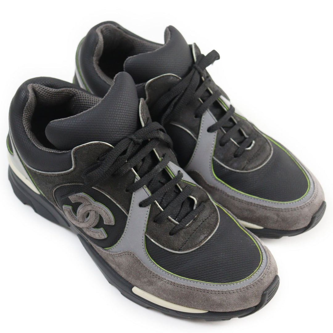 CHANEL Low cut sneakers G26583 Part: suede leather, Part: leather Black Grey mens 41 Used Authentic