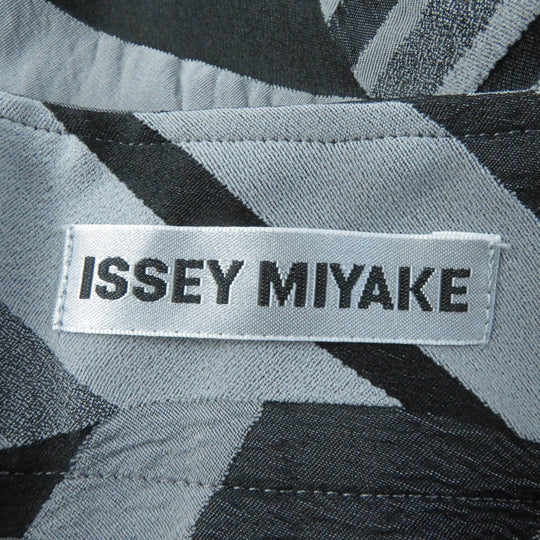 ISSEY MIYAKE Pants IM43FF016 Main: 56% nylon, 37% polyester, 7% polyurethane Gray type Women 1 Used Authentic