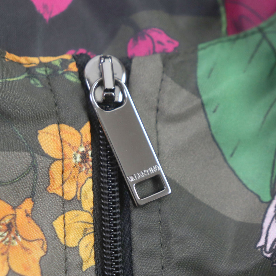 VALENTINO Hoodie RV0CI364ZHW Main: 100% nylon khaki multi Floral Print Anorak Hoodie mens 46 Used Authentic