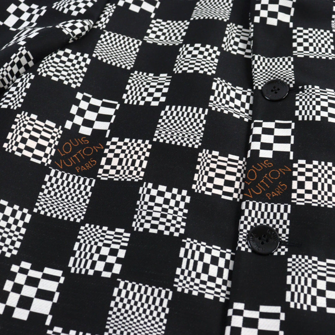LOUIS VUITTON Chester coat HKC71W Outer: 68% wool, Outer: 32% polyester, Lining: 30% cupra, Lining: 27% acetate, Lining: 24% rayon Black White mens 50 Used Authentic