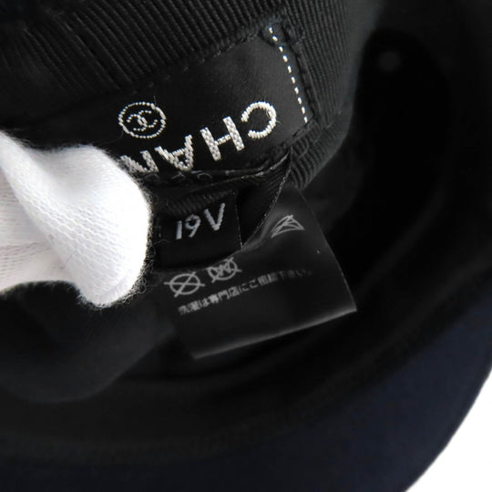 CHANEL Casquette 19V Outer: 100% wool, Lining: 50% cotton, Lining: 27% polyamide (nylon), Lining: 23% polyester, Part: 67% wool Navy Women S Used Authentic