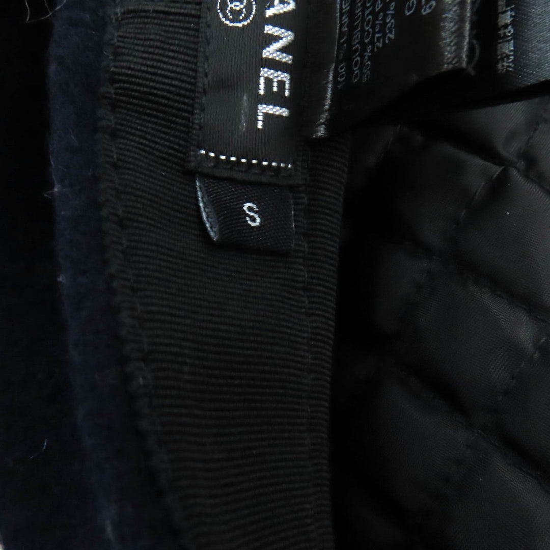 CHANEL Casquette 19V Outer: 100% wool, Lining: 50% cotton, Lining: 27% polyamide (nylon), Lining: 23% polyester, Part: 67% wool Navy Women S Used Authentic
